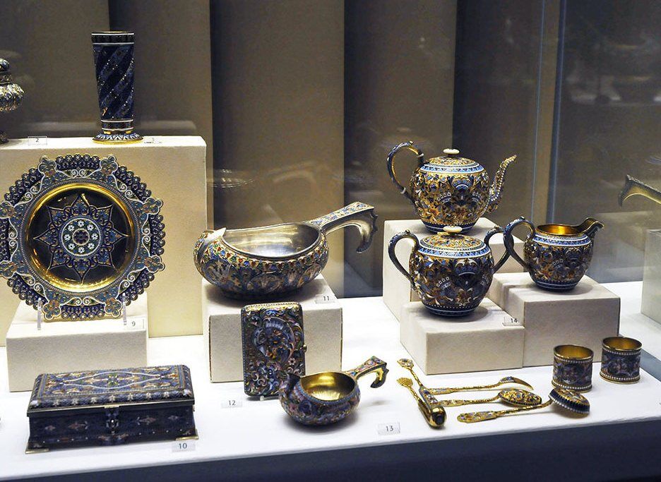 Антикварний посуд, срібло, золото - Зображення №4